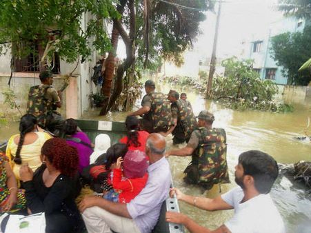 રસ્તામાં ઠેર ઠેર છે અવરોધો 
