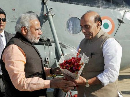 રાજનાથએ કરી સભાને સંબોધિત