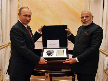 બાપુની ડાયરીના પેજ બાપુની ડાયરીના પેજ