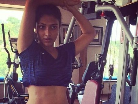 અમલા પોલ 