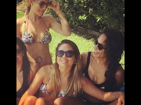 હોટનેસ એલર્ટ હોટનેસ એલર્ટ