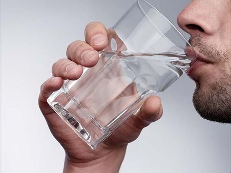 ફ્લોરાઇડ વાળું પાણી ફ્લોરાઇડ વાળું પાણી