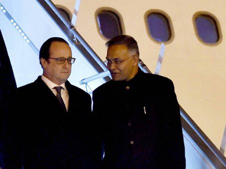 પિતાએ ફેંક્યો હતો તેમનો સામન પિતાએ ફેંક્યો હતો તેમનો સામન