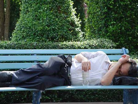 ક્યાં પણ સૂઇ જવું 