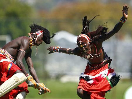 એક જ આશ બસ કોઇને મદદ કરવી