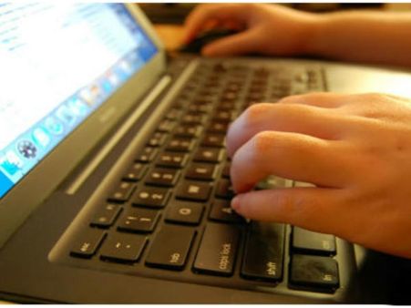 જરૂરી પ્રોગ્રામ અપડેટ 