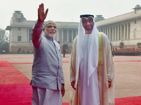 UAEના યુવરાજ નાહયાને રાષ્ટ્રપતિ ભવનમાં અપાયું ગાર્ડ ઓફ ઓનર 