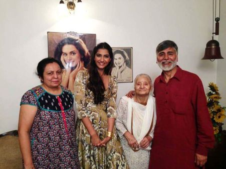 શબાના આઝમી 