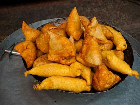 પકોડા. એમ.આઇ રોડ, જયપુર 