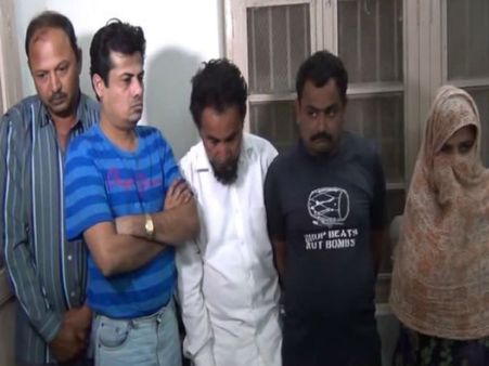 જામનગરમાં માતાએ સગીર દીકરીને દેહવેપારમાં નાખી 