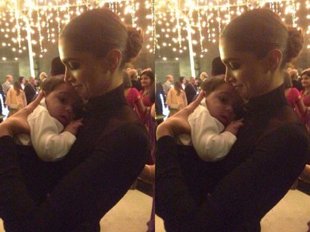 દિપીકા વીથ બેબી 