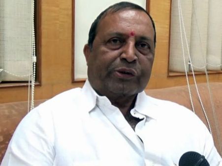 હાર્દિકને મળ્યા બાદ વિઠ્ઠલ રાદડિયાનો સધિયારોઃ સમાધાનમાં નથી કોઈ મુશ્કેલી 