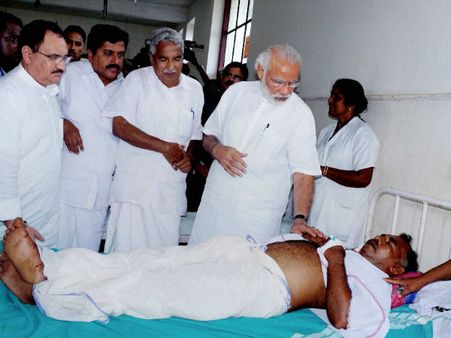 મોદી ડોક્ટરની ટીમ લઇને પહોંચ્યા 