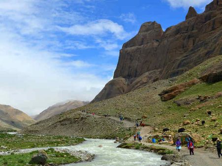 પાસપોર્ટ હોવો જરૂરી છે 