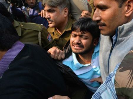 નાગપુરમાં કન્હૈયાના કાર્યક્રમમાં થયો બબાલ, ફેંક્યા પત્થર 