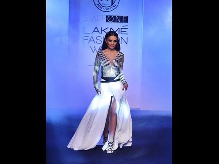 ગ્રીટરીંગ દિવા