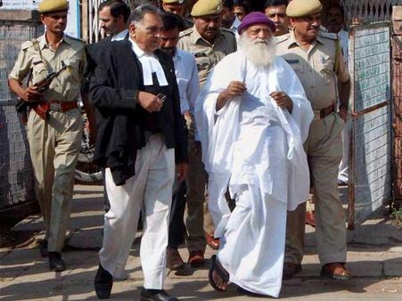 રામનવમીમાં આસારામ ના પોસ્ટર, ભગવાન રામ સાથે કરી તુલના