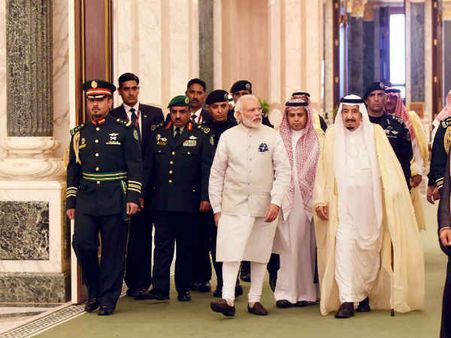 આ 10 વાતોના કારણે વડાપ્રધાન મોદીએ પાક.ની ઊંધ ઉડાડી છે!