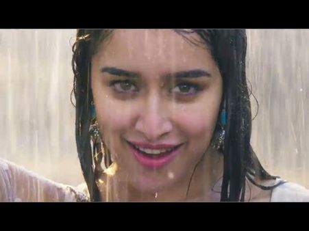 પાણીમાં ભિજાયેલી શ્રદ્ધા કપૂર, હોટ અને ખુબસુરત...