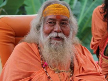 હનીમૂન કપલના કારણે 5000 લોકોની થઇ મૃત્યુ : શંકરાચાર્ય