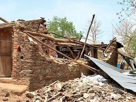  મધ્ય ગુજરાતના ફતેપુરામાં વાવાઝોડામાં એક બાળકનું મોત