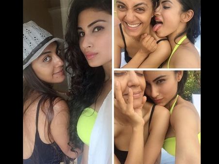 બિકની ગર્લ મોની 