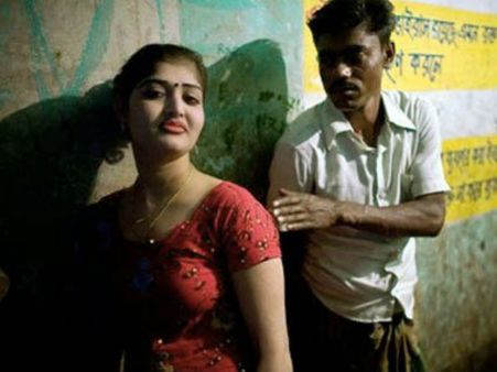 બિહારનું બદનામ શહેર જ્યાં ગ્રાહકોની રાહ જુએ છે સેક્સ વર્કર