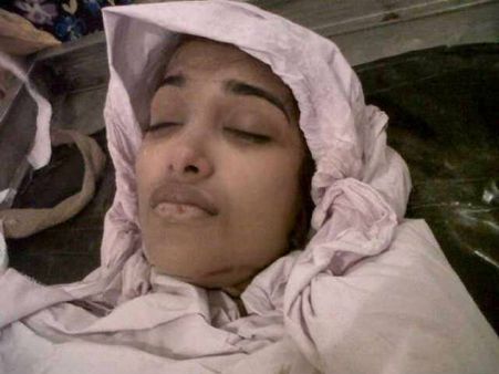 એસી ચાલુ-બારીઓ ખુલ્લી એસી ચાલુ-બારીઓ ખુલ્લી