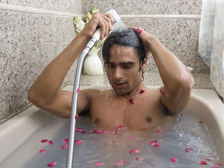 પોતાનું ધ્યાન રાખવુ પોતાનું ધ્યાન રાખવુ