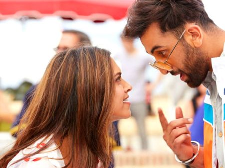 જેને ચાહો છો તેને કહી દો જેને ચાહો છો તેને કહી દો