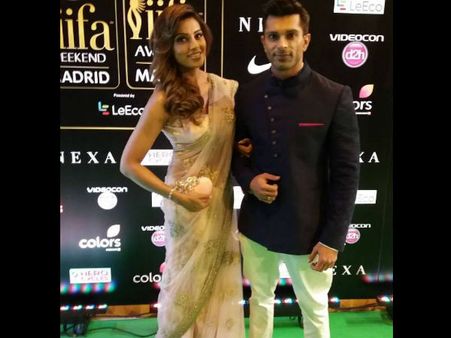 બિપાશા બસુ બિપાશા બસુ