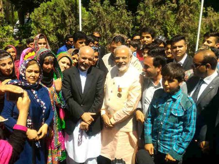 મોદી ઉપડ્યા કતાર ભણી, અફધાનિસ્તાન પ્રવાસની તસવીરો