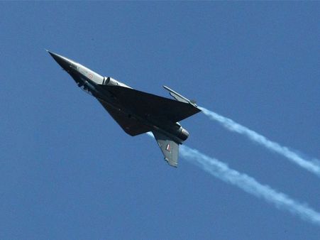 રડારથી બચી શકે છે તેજસ રડારથી બચી શકે છે તેજસ