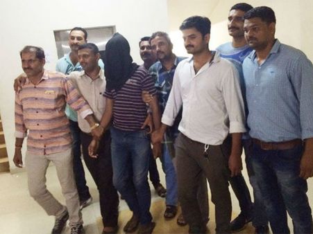 હિતેશ એકલો નહીં સાગરીત પણ 