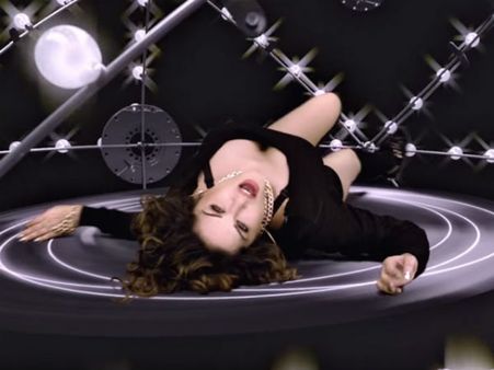 બેઇમાન લવની તસવીરી ઝલક બેઇમાન લવની તસવીરી ઝલક