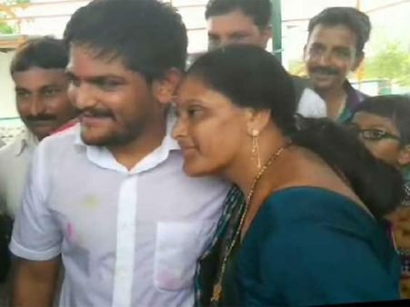 માંના હાથના થેપલા