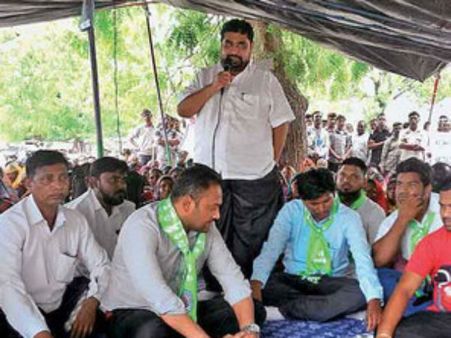 નર્મદા ડેમ છલકાતા, પૂર્વ ધારાસભ્યની ચીમકી 