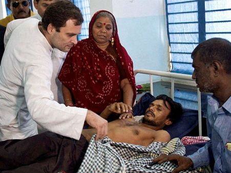 રાહુલ ગાંધી જે મહિલાને મળ્યા તેને પીડિતો સાથે કોઈ સંબંધ નથી? 