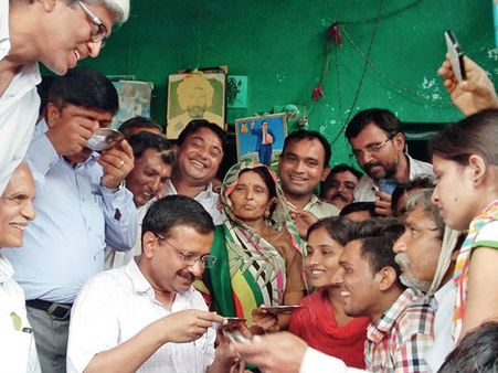  આપમાંથી સસ્પેન્ડ સંગીતાને કેજરીવાલ મળતા વિવાદ 