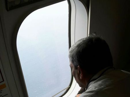 18 શિપ અને 16 એરક્રાફ્ટ 18 શિપ અને 16 એરક્રાફ્ટ