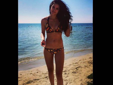 નતાશાની કેટલીક હોટ તસવીરો....