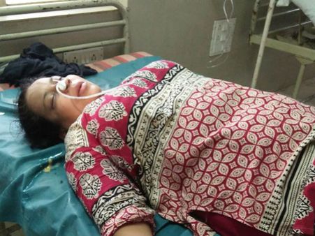 સુરતમાં મહિલાએ બાકી નીકળતી રકમના મુદ્દે ઝેર ગગટાવ્યું સુરતમાં મહિલાએ બાકી નીકળતી રકમના મુદ્દે ઝેર ગગટાવ્યું