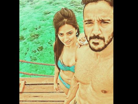 Hot: હવે આ ટીવી અભિનેત્રી પણ દેખાઈ બિકીનીમાં...