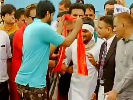 #BreakingNews: ઉદેયપુર, રાજસ્થાનમાં આવતા 6 મહિના રહેશે હાર્દિક પટેલ