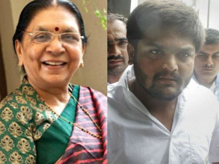 આજે આનંદીબહેન અને હાર્દિક સુરતમાં આમને સામને, પાટીદારો જોશમાં