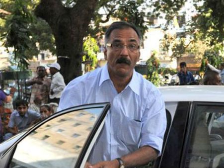 વિવાદિત આઇએએસ પ્રદીપ શર્માની ઇડીએ કરી ધરપકડ વિવાદિત આઇએએસ પ્રદીપ શર્માની ઇડીએ કરી ધરપકડ