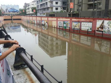 ક્યાં ક્યાં પાણી ભરાયા? 