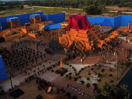 100 એકડ જમીન