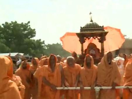 પ્રમુખ સ્વામીના અંતિમ વિધિની તસવીરો 