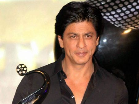 સુપરસ્ટાર શાહરૂખની ફરી લોસ એન્જલસ એરપોર્ટ પર થઇ અટકાયત